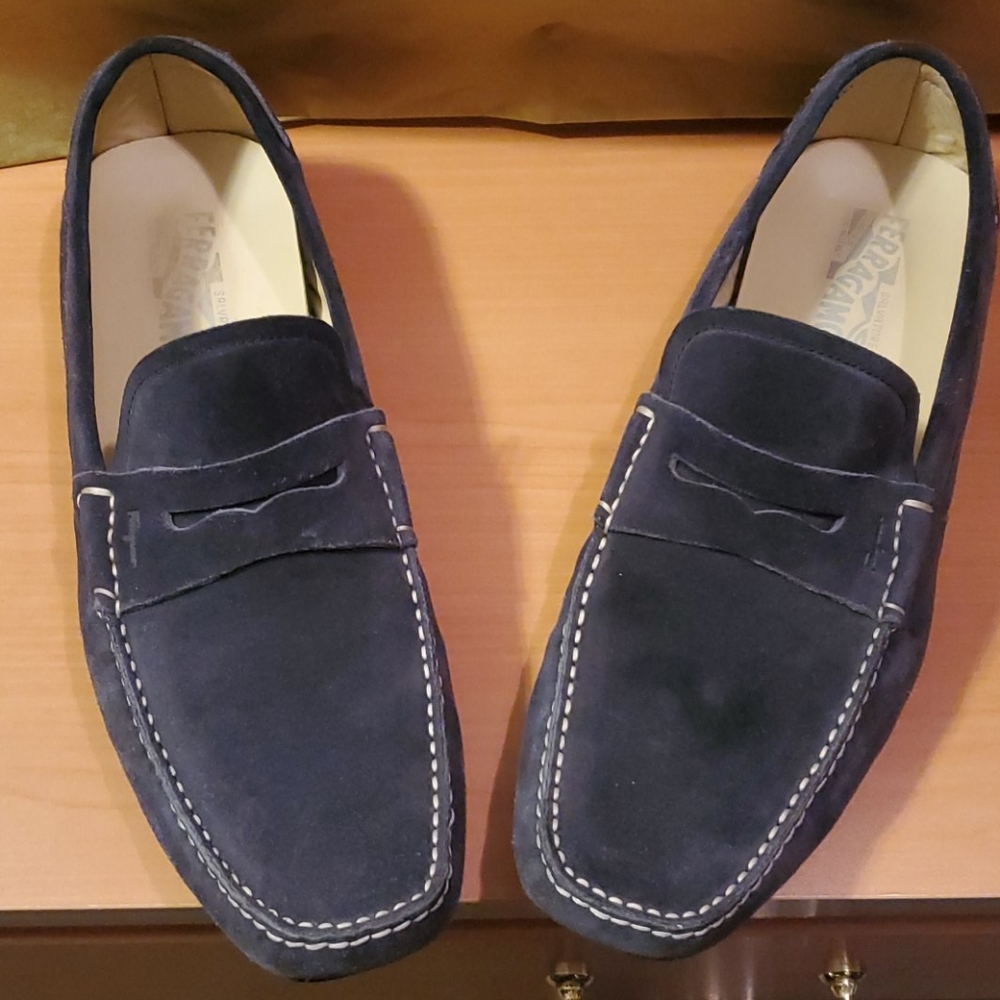AUTHENTIC Salvatore Ferragamo drivers